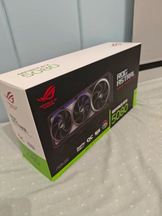 ASUS ROG Astral RTX 5080 16GB PRECINTADA NUEVA