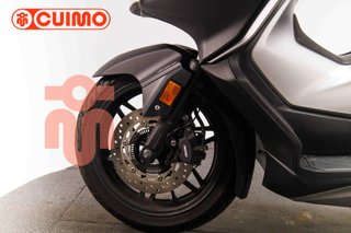 HONDA FORZA 300