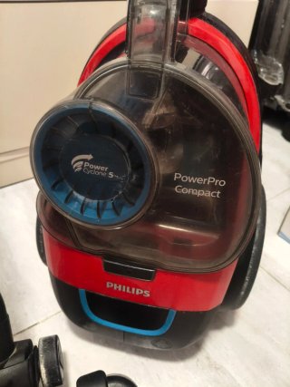 Aspiradora Philips PowerPro Compact