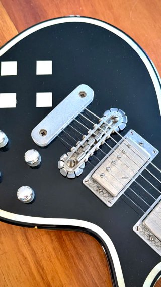 Greco Zemaitis Diamond Black Guitarra Eléctrica.