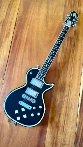 Greco Zemaitis Diamond Black Guitarra Eléctrica.