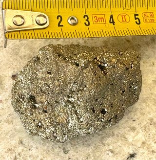 Gran Pirita Mineral maciza infinidad de cristales
