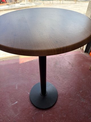 Mesa alta de bar redonda