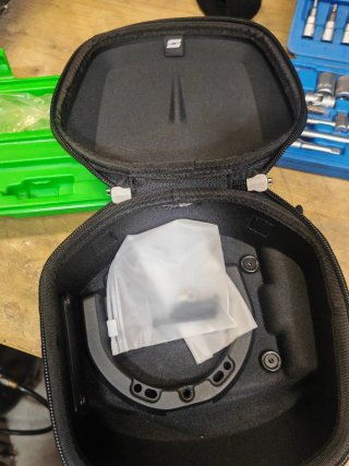 Bolsa Depósito SHAD E02C Click System Voge 900