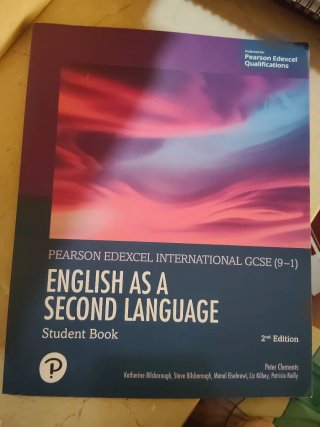 Libro texto English is a Second Language Y9