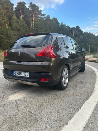 Peugeot 3008 2011