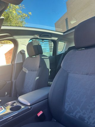 Peugeot 3008 2011