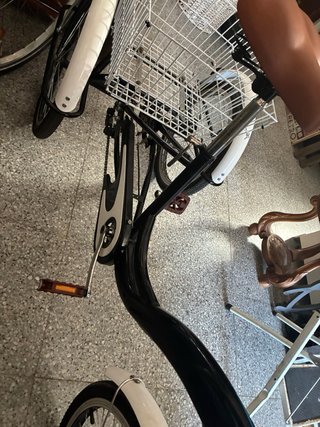Triciclo con cesta