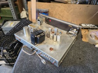 The Fisher FM-90-B Radio Valvulas