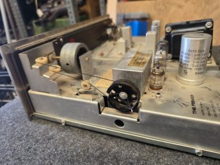 The Fisher FM-90-B Radio Valvulas