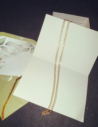 Cadena laminada en oro de 18k