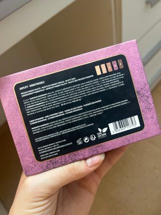 Paleta de sombras W7 con espejo