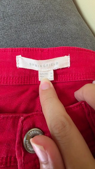 Pantalones Rojos