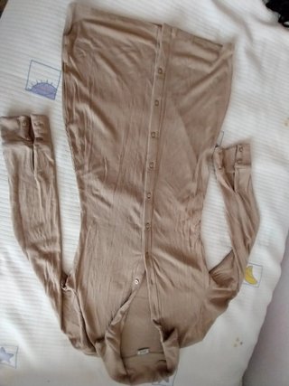 38 prendas para mujer (vestidos,blusas,botas)