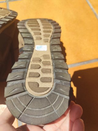 Zapatillas Emilio Tucci Marrón y Beige