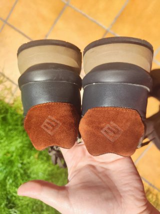 Zapatillas Emilio Tucci Marrón y Beige