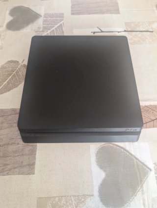 PS4 Slim CUH-2116B para reparar + Mando