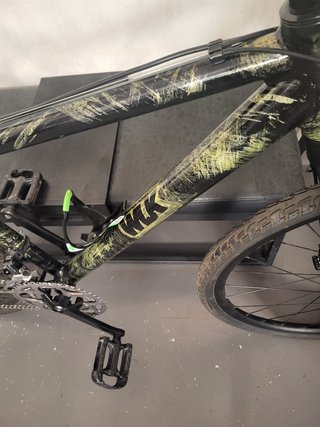 Bicicleta Híbrida Negra