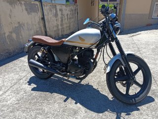 Honda CB Two Fifty Café Racer Homologada