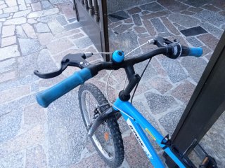 Bicicleta infantil rossa Btwin