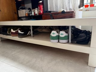 Mesa de salón, en habitación grande zapatero tmb