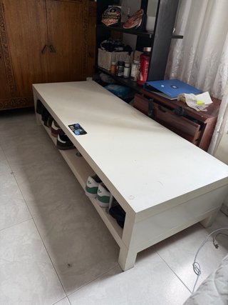 Mesa de salón, en habitación grande zapatero tmb