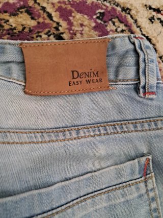 Pantalón corto vaquero talla 44