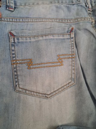 Pantalón corto vaquero talla 44