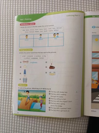 A2 Flyers Mini Trainer with Audio Download (Fun...