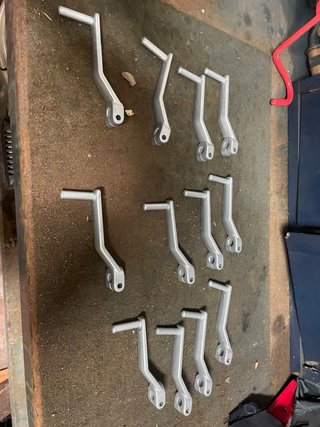 Lote de piezas para moto, manetas,carburadores.