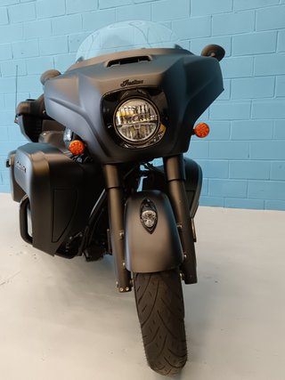Indian Roadmaster Dark Horse