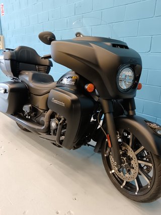 Indian Roadmaster Dark Horse