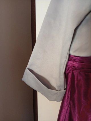 Vestido de fiesta morado con plateado