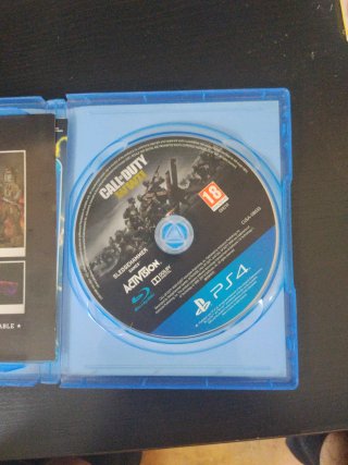 Juego de ps4 call of duty WWII