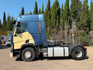 Tractora Renault