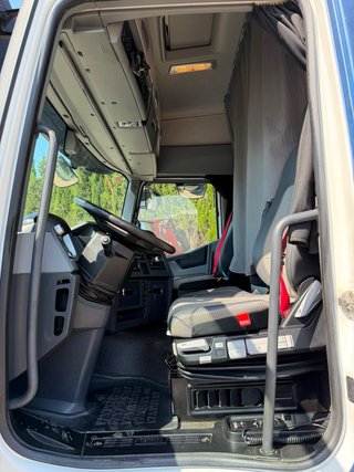 Tractora Renault