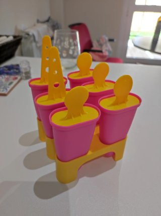 Juego 6 moldes helados rosa y amarillo