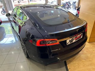 Tesla Model S 85D AWD 2015