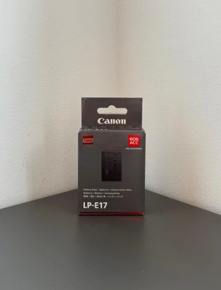CAMARA CANON EOS R50