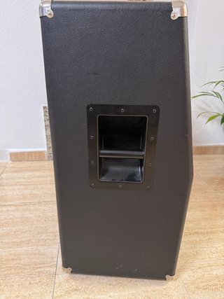 Pantalla altavoces Fender FM412 4ohm