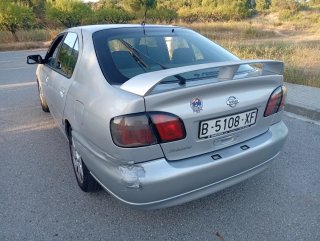 Nissan Primera 2000
