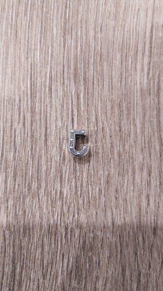 Charm Letra J Pandora Plata