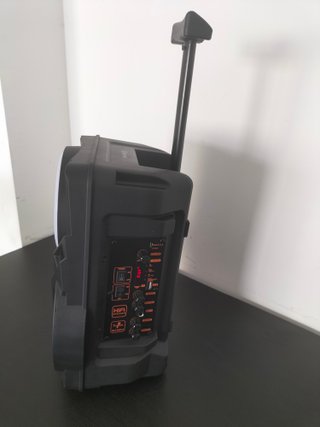 Altavoz Denver con micrófono