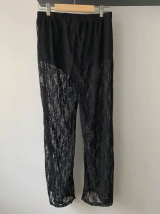 Pantalón negro encaje transparente