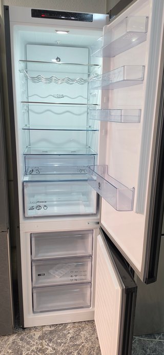 NUEVA TARA!!! NEVERA BALAY CRISTAL NEGRO
