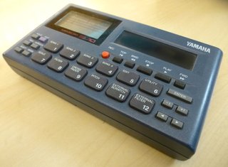 Yamaha SU-10 Sampler Portátil 16 bits