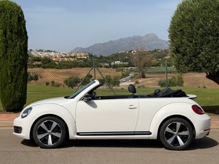 Volkswagen Beetle Cabrio 1.4 TSI 160cv DSG Design