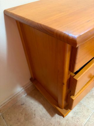 Cómoda de madera para dormitorio urge esta Rubi