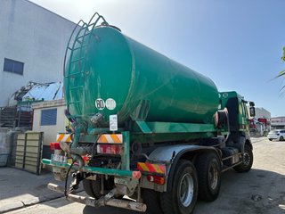 RENAULT GANCHO 6X4 MUY CORTO SOLO 350000KM