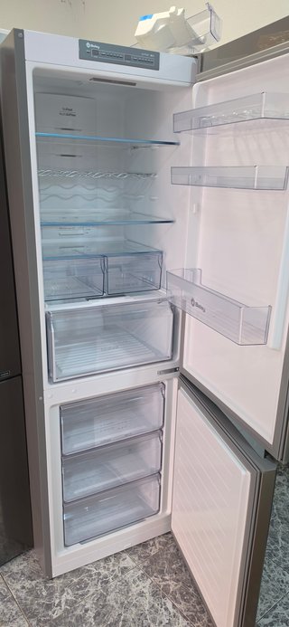 SEMINUEVA!!! NEVERA BALAY INOX